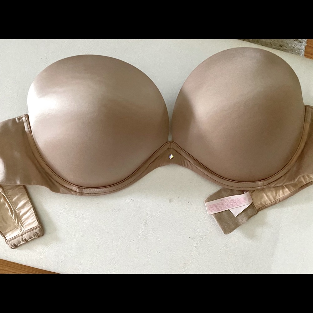Victoria’s Secret 38D bra strapless - LIKE NEW!